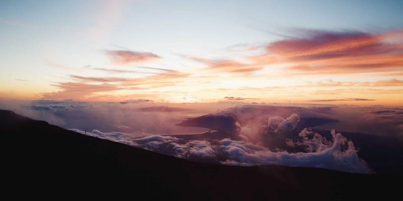 从义乌批发到品牌崛起：中小卖家如何借力“众天奇”模式挖掘潜力品类，实现一件代发到自有品牌的华丽转身